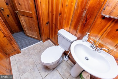 Welcome to this beautiful brick home on a quiet, dead end street - photo 48