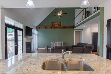 OPEN HOUSE SUN. 7/19 2-4PM! Stunning 4 bedroom, 3 full bath home - photo 11