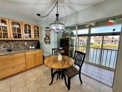 Welcome to this beautifully maintained, move-in ready residence - photo 11