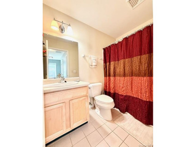 Welcome to this lovely 3 bedroom 2 1/2 bath home with private - photo 15