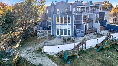 Lake Home For Sale in Pottsboro, Texas