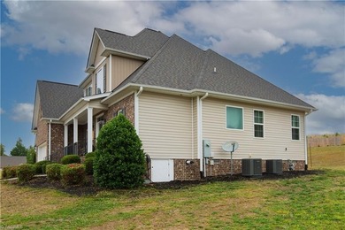 OPEN HOUSE SUN. 7/19 2-4PM! Stunning 4 bedroom, 3 full bath home - photo 41