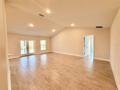 Spacious 2,010 sq. ft. of heated living space, this residence - photo 5