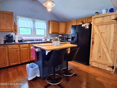 **ACCEPTED CONTINGENT CONTRACT W/48 HR FIRST RIGHT OF REFUSAL IN - photo 6