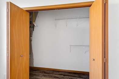 Motivated Seller. 1 Bedroom + Den. Enjoy easy, low-maintenance - photo 7