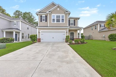 Stop scrolling! Your dream family home is here! Nestled on a - photo 1
