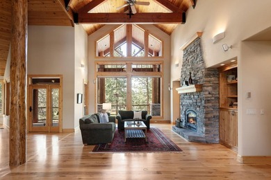 Located on the golf course, with mountain views, this NW lodge - photo 3