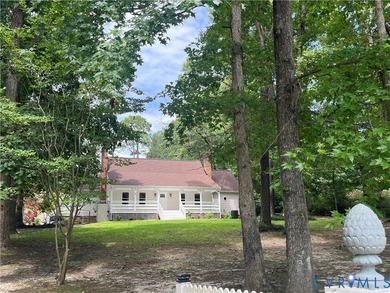 Better than new GORGEOUS and completely renovated home with ADU - photo 1