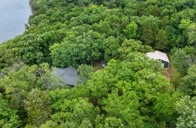 Discover Lakefront Livinq: Remodeled 3BR/3BA Home with Boat Slip - photo 3