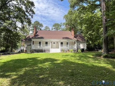 Better than new GORGEOUS and completely renovated home with ADU - photo 2