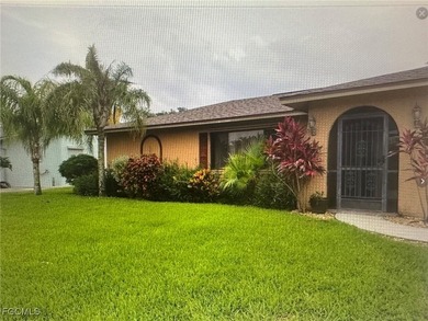 Cape Coral Lakes Area Home For Sale in Cape Coral Florida