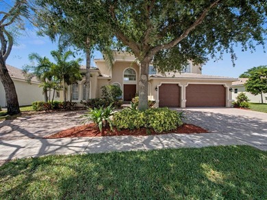 This stunning 5-bedroom, 4-bathroom residence offers the perfect - photo 2