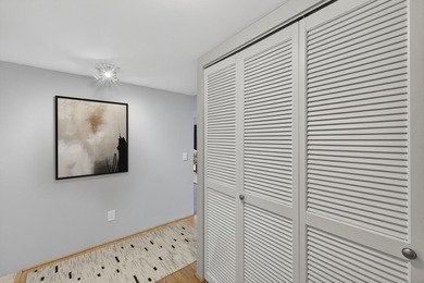 Take in sweeping 9th-floor views and a comfortable, easy-living - photo 13