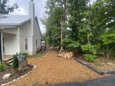 Come home and enjoy the beauty and serenity this beautiful home - photo 25
