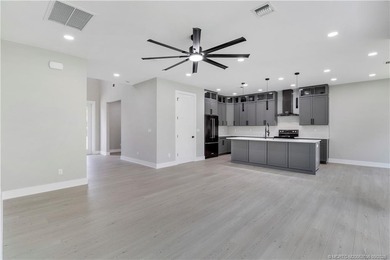 We are proud to present another exceptional new build on Orange - photo 25