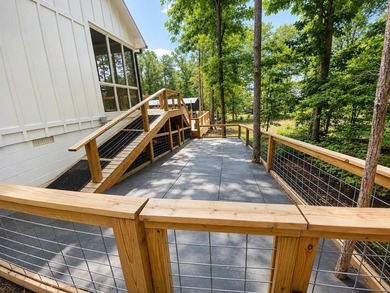 Come home and enjoy the beauty and serenity this beautiful home - photo 26