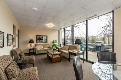 Take in sweeping 9th-floor views and a comfortable, easy-living - photo 30