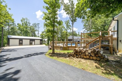 Come home and enjoy the beauty and serenity this beautiful home - photo 33