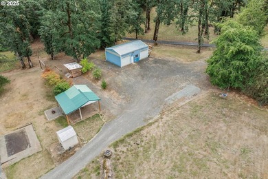 Nestled on nearly 3 acres, this welcoming ranch home has 3 - photo 33