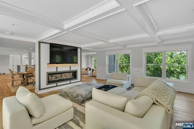 A rare opportunity to own a private estate on one of Franklin - photo 6