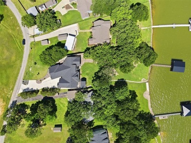 An extraordinary opportunity to own a fully reimagined - photo 36