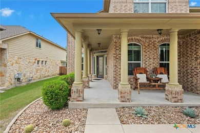 Welcome home to this stunning property nestled on a secluded - photo 2