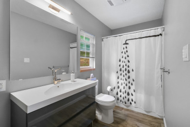 Discover Lakefront Livinq: Remodeled 3BR/3BA Home with Boat Slip - photo 17