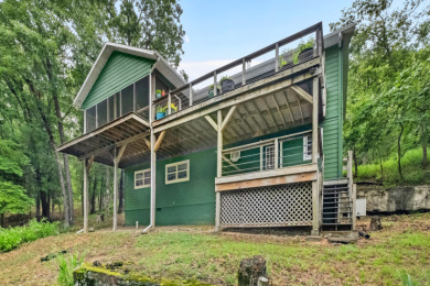 Discover Lakefront Livinq: Remodeled 3BR/3BA Home with Boat Slip - photo 5