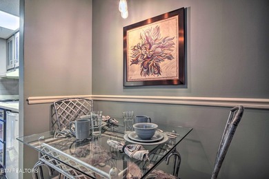 Motivated seller, bring an offer! This contemporary 1-bedroom