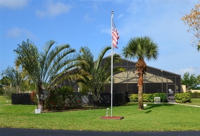 Turnkey 2BR/2BA ground-floor condo with beautiful lake views - photo 24