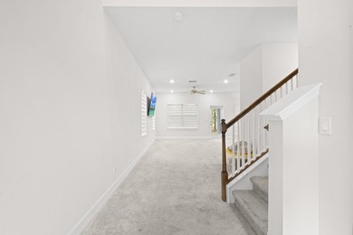 Spacious and beautifully maintained home located in the - photo 7