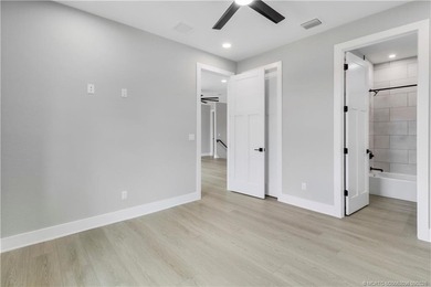 We are proud to present an extraordinary new build on Orange - photo 50