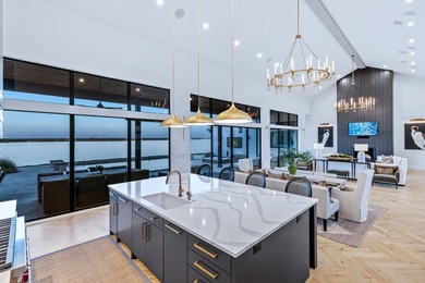 This custom-designed architectural showpiece offers 4,100 sq ft - photo 6