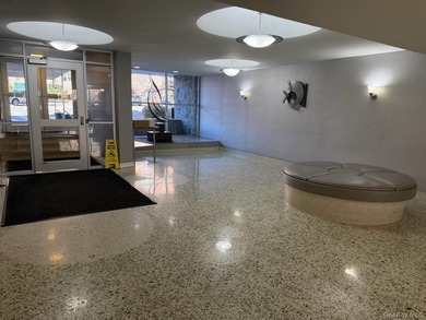 Deeded 1 Car Parking Included! Very Sunny and Spacious Corner - photo 16