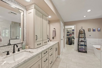 Beautifully remodeled in 2023, this 3,787 sq. ft. home offers - photo 18