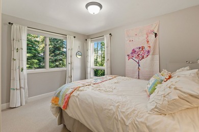 Beautifully remodeled in 2023, this 3,787 sq. ft. home offers - photo 30