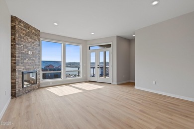 New construction in the bayfront area of Newport which now - photo 32