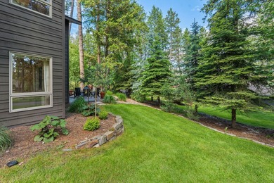 Beautifully remodeled in 2023, this 3,787 sq. ft. home offers - photo 34