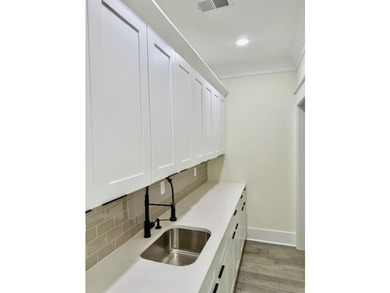 $10,000 in buyer's closing costs and prepaid and/or rate buy - photo 8