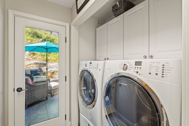 Beautifully remodeled in 2023, this 3,787 sq. ft. home offers - photo 47