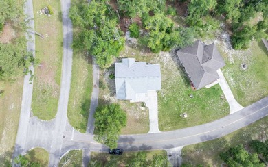 Lovely home on a corner lot in a 55+community. This home offers - photo 21