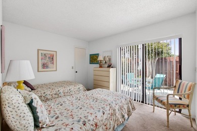 Welcome to this 2 bed 2 bath 55+ community. New roof. This villa - photo 30