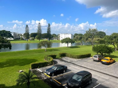 Lakes at Century Village Condo For Sale in Boca  Raton Florida