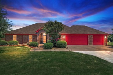 Lake Lavon Home For Sale in Lavon Texas