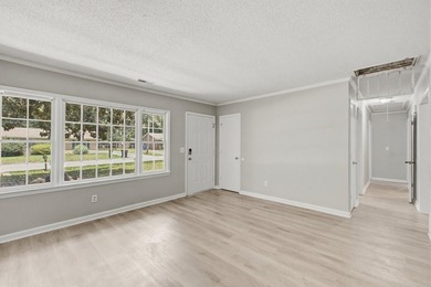 hree-bedroom, one-bath traditional-style home in Vista Park - photo 6