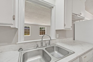 hree-bedroom, one-bath traditional-style home in Vista Park - photo 9