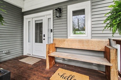 Move into this immaculate custom-built 3-bedroom, 2.5-bath, open - photo 3