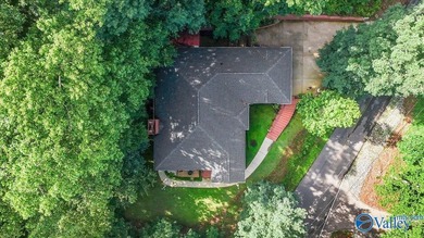 Southern Charm house w/large covered patio & balcony w/views of - photo 9