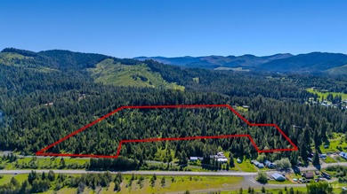 (private lake, pond, creek) Acreage Sale Pending in Bovill Idaho