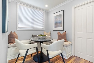 Located on the prestigious bayfront of Balboa Island, 1011 N - photo 14